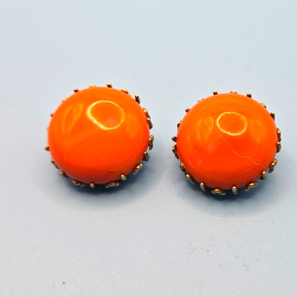 Vintage Faux coral Clip-On Earrings - Picture 1 of 1
